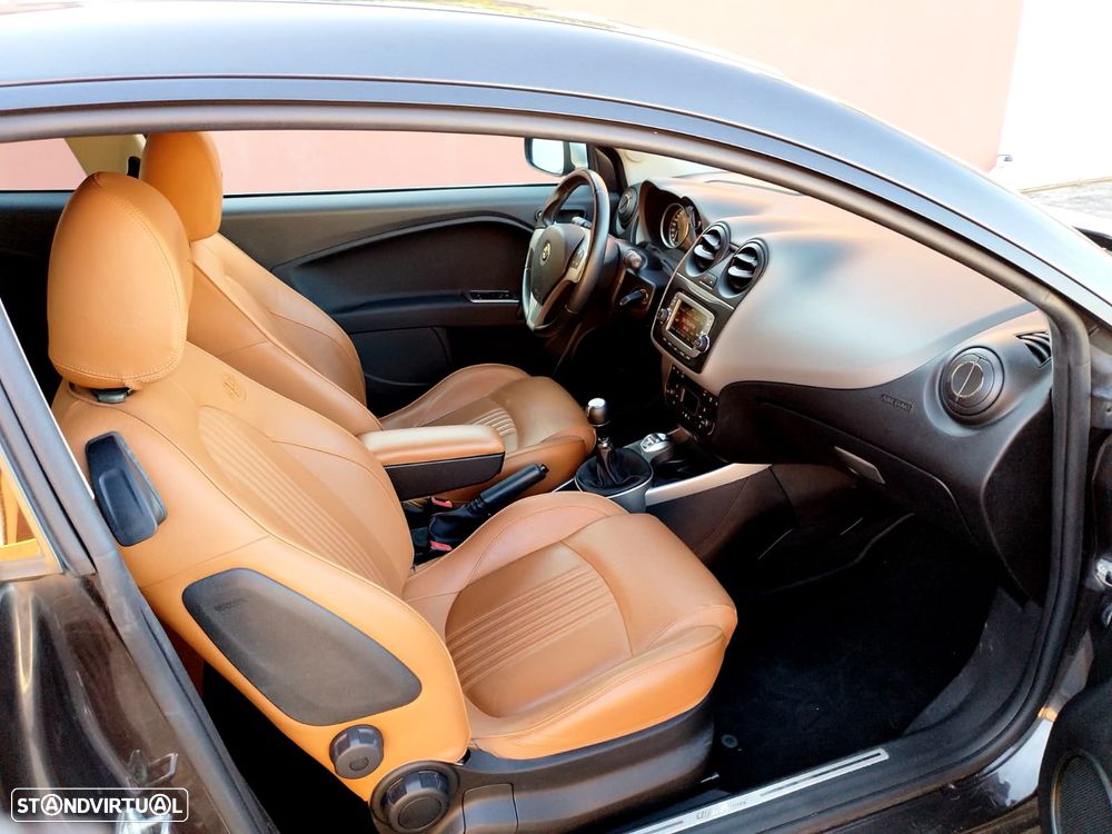 Alfa Romeo MiTo 1.3 JTD Distinctive S&S - 28