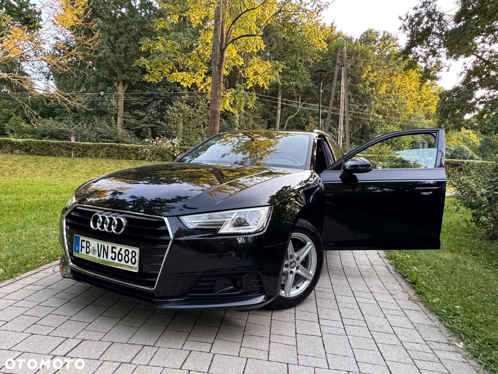 Audi A4 Avant 35 TDI S tronic design - 13