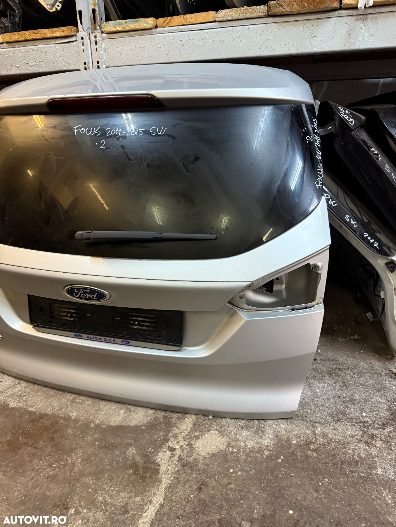 Haion complet  FORD FOCUS 3 combi an 2011-2015 cu luneta, stergator si ornamente - 3