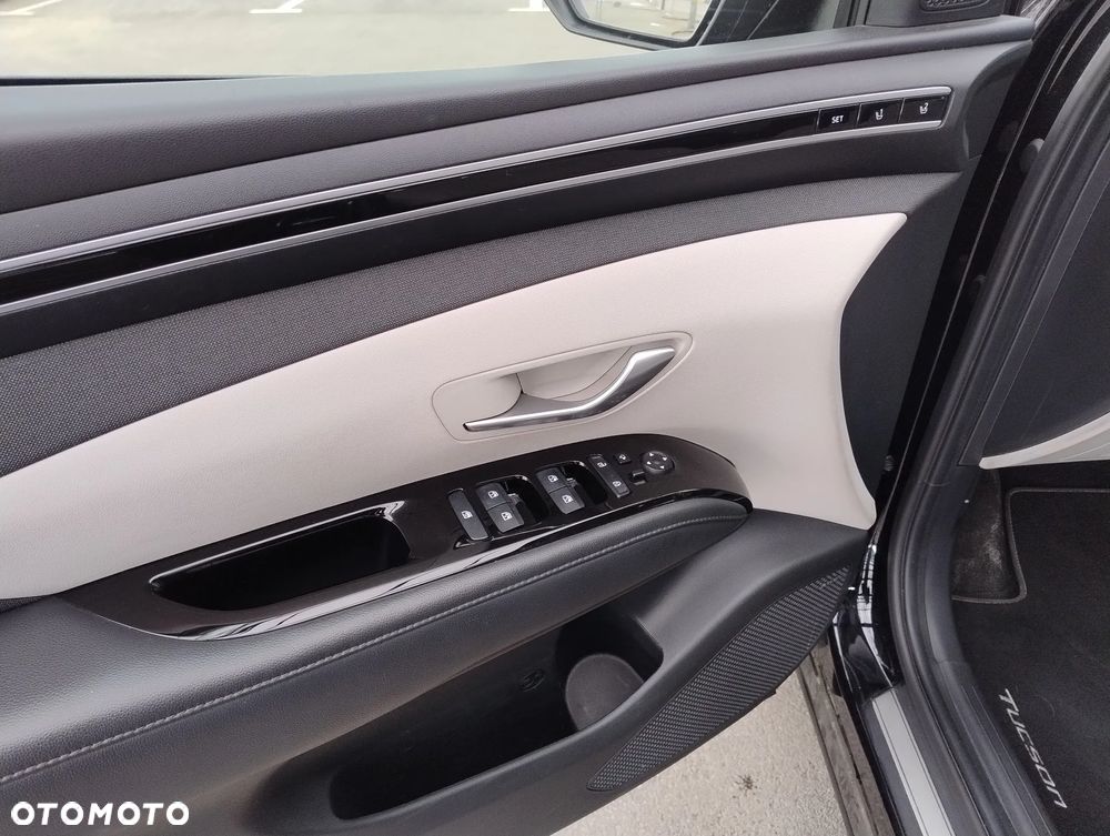 Hyundai Tucson 1.6 T-GDi HEV Platinum 4WD - 13