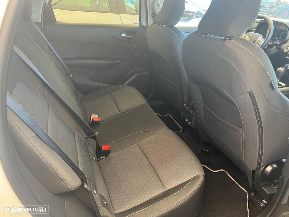 Renault Arkana 1.6 E-Tech Business - 20