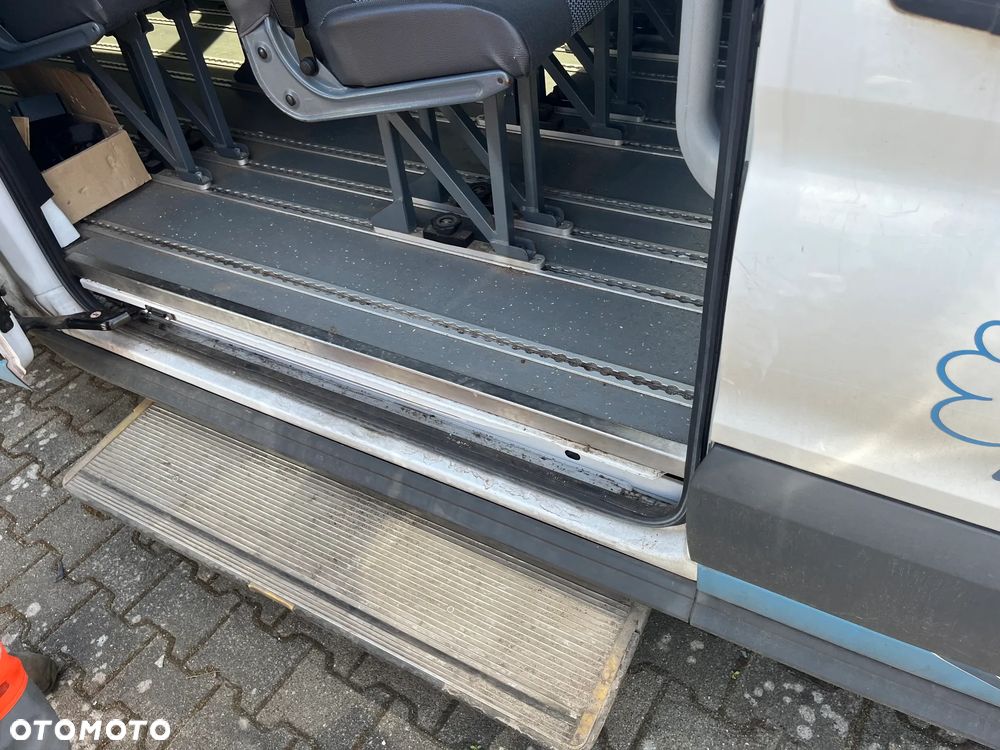 Ford Transit - 19