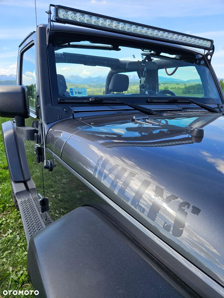 Jeep Wrangler - 5