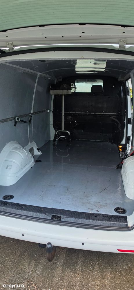 Volkswagen Transporter - 5