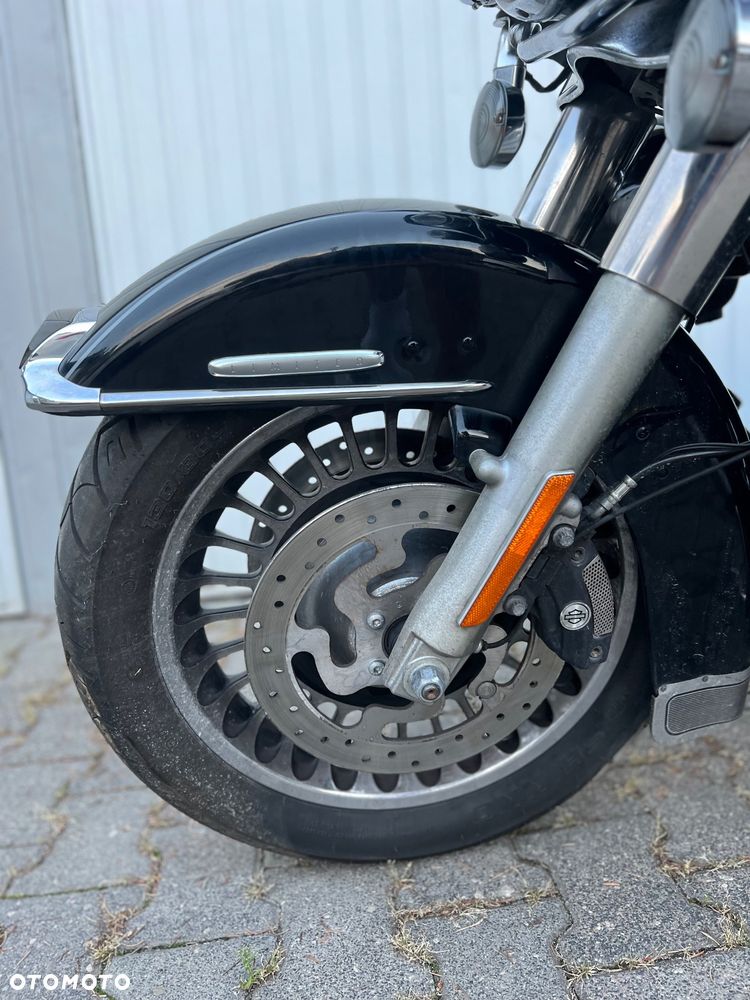 Harley-Davidson Touring Electra Glide - 16