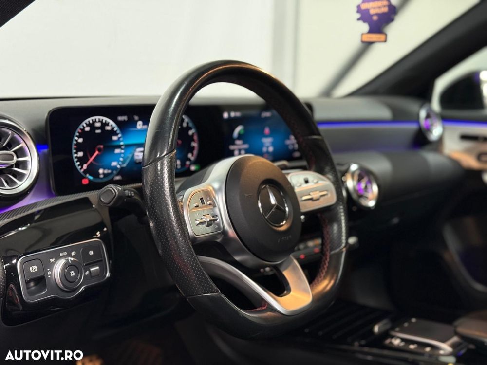 Mercedes-Benz A 180 7G-DCT AMG Line - 30