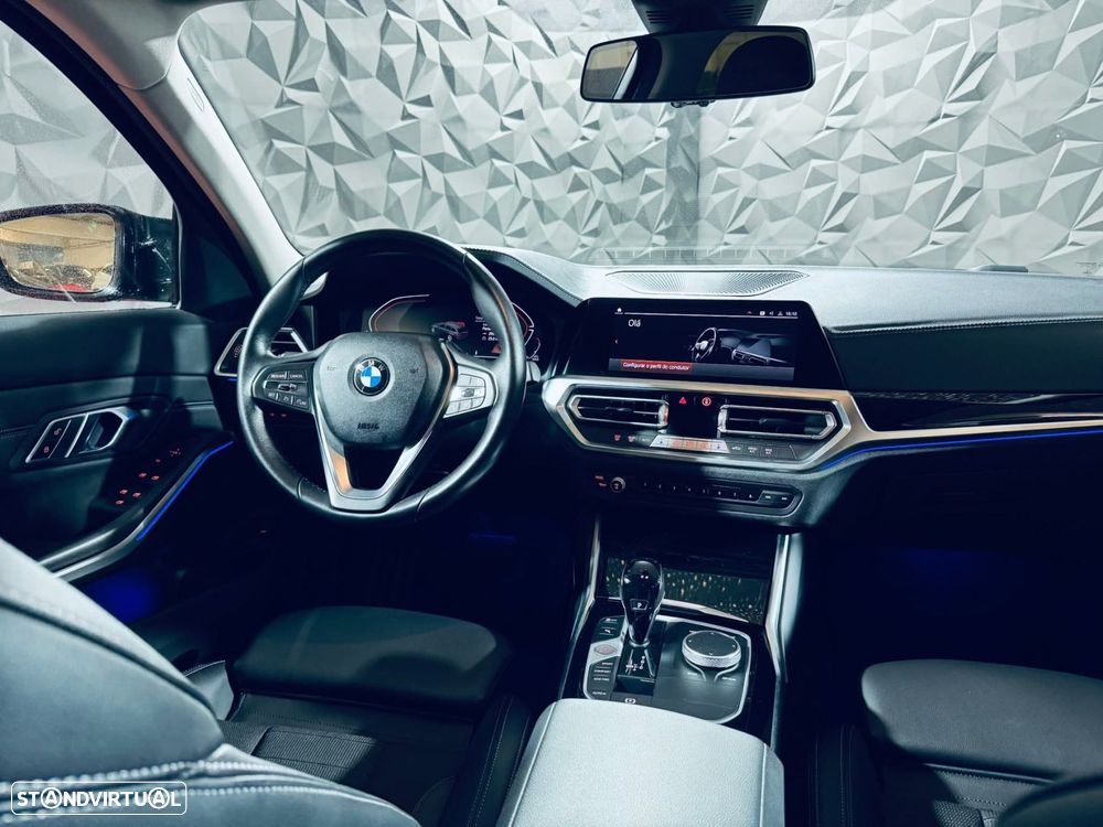 BMW 318 d Touring Line Sport Auto - 11