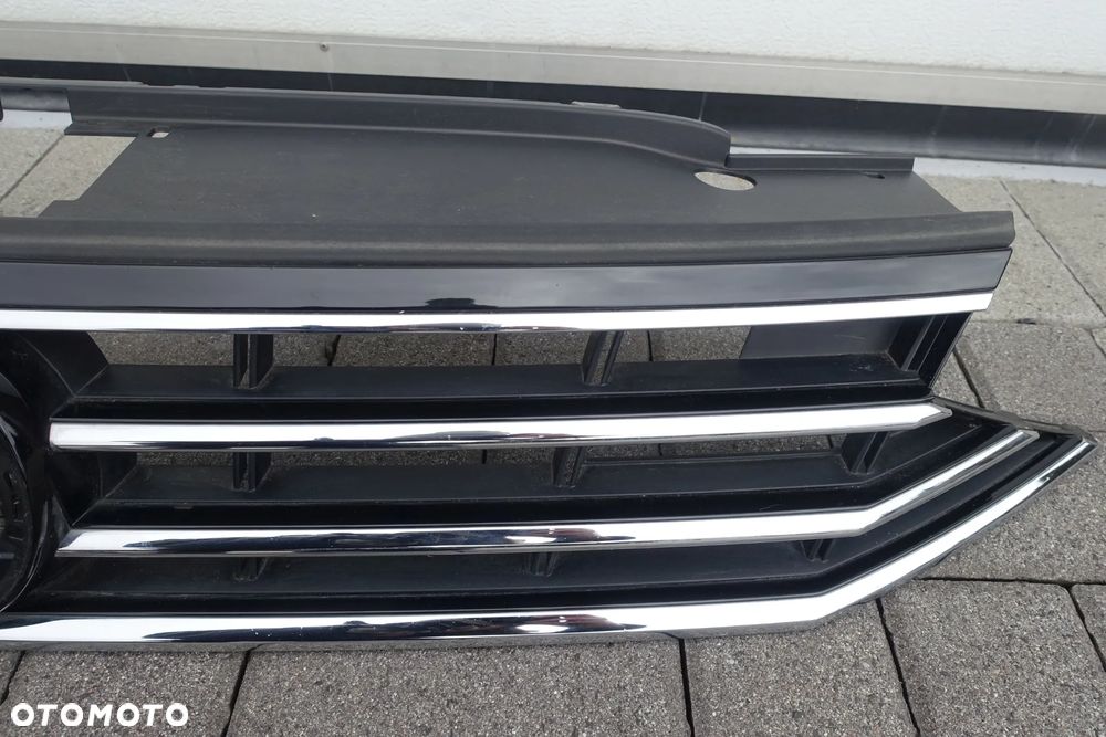 ATRAPA GRILL PASSAT B8 LIFT 19-24r. R-LINE - 3