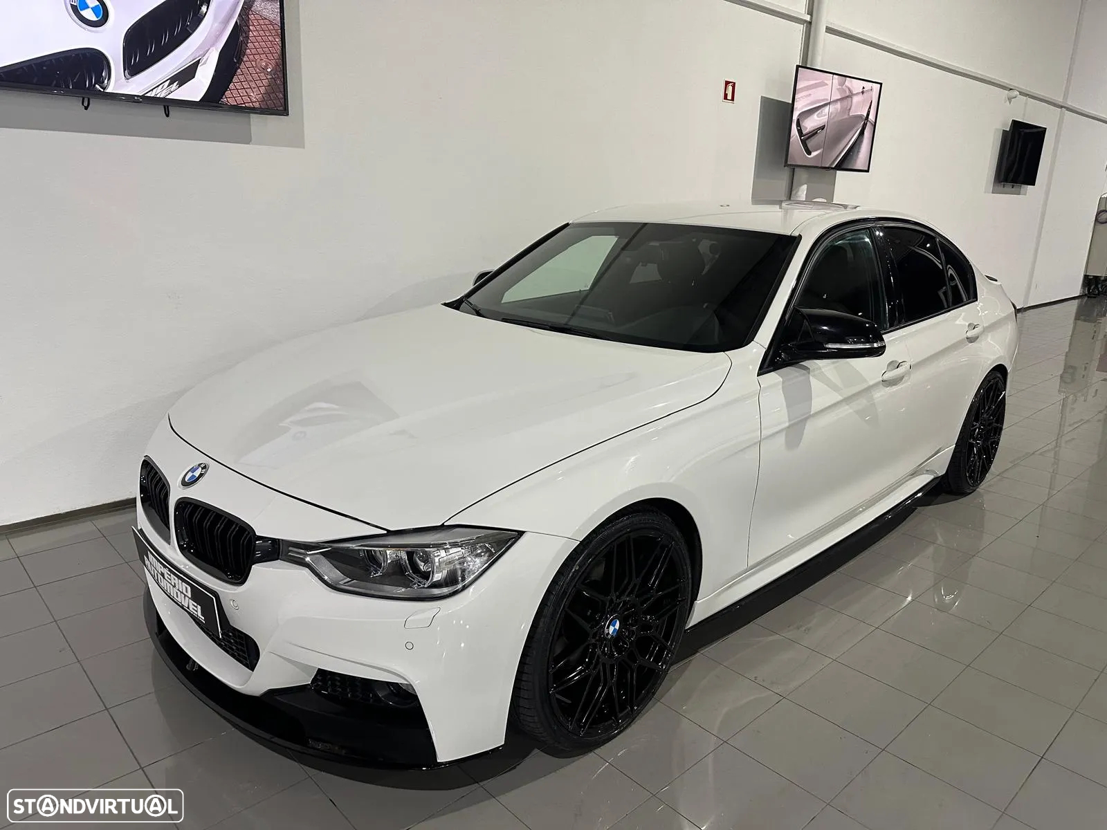 BMW 320 d Pack M - 37