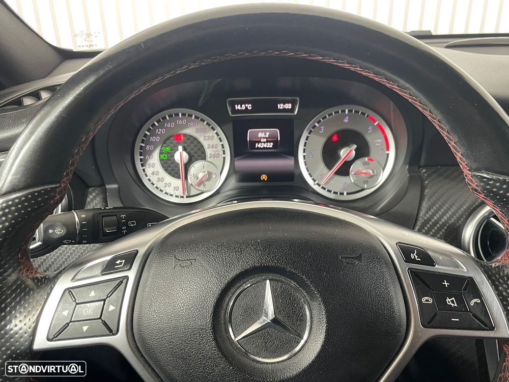 Mercedes-Benz A 180 CDi BE AMG Line - 13