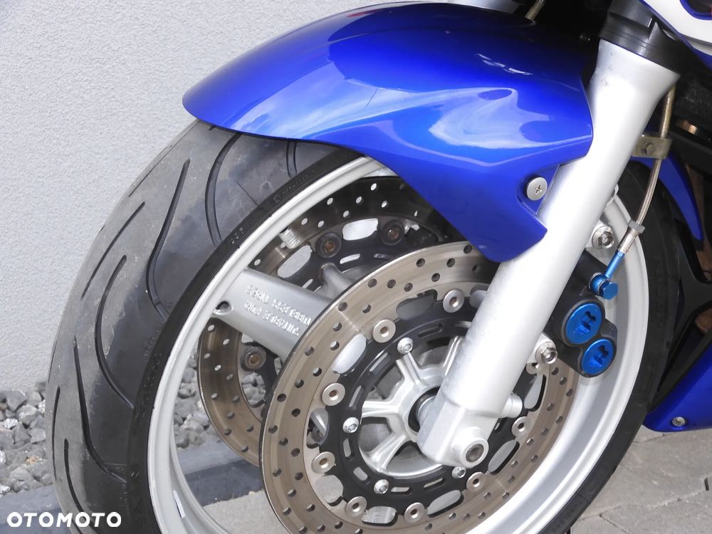 Yamaha R6 - 27