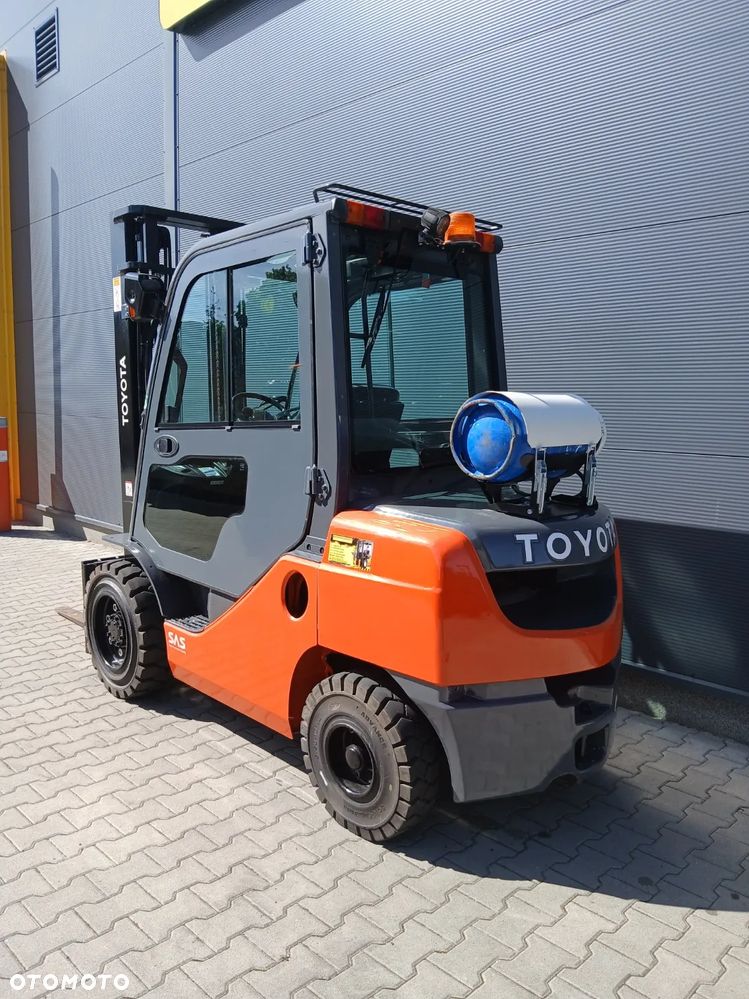 Toyota 02-8FGF30 - 5