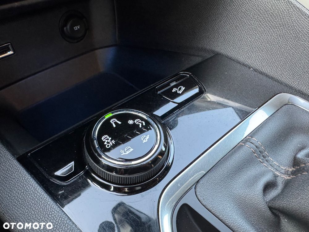 Peugeot 3008 1.5 BlueHDi GT S&S - 25