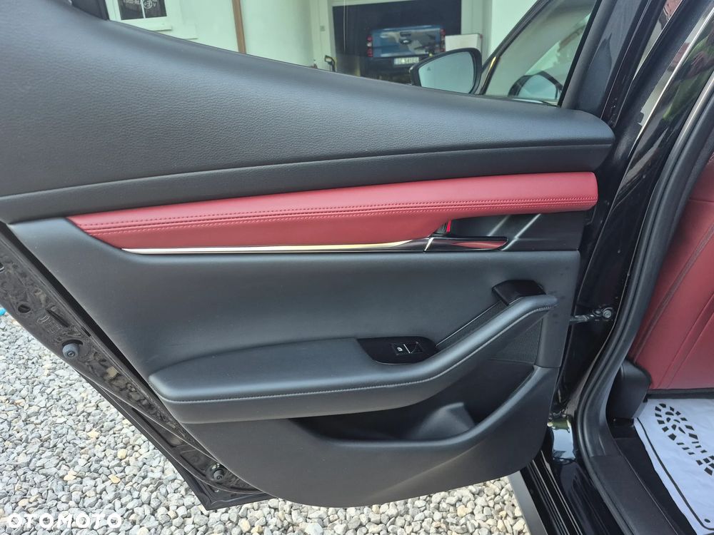 Mazda 3 2.0 mHEV Hikari - 17