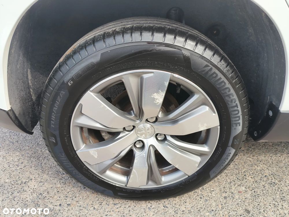 Peugeot 2008 PureTech 82 Allure - 30