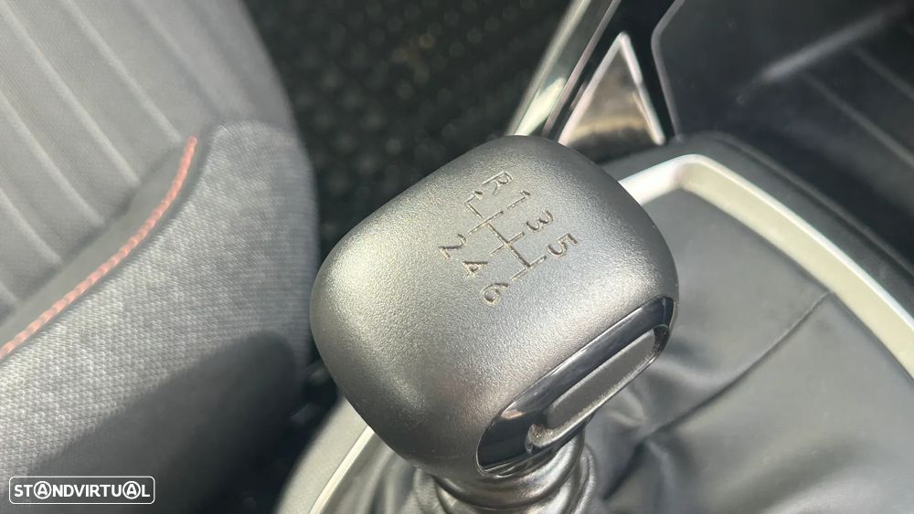 Peugeot 208 1.2 PureTech Active Pack - 12