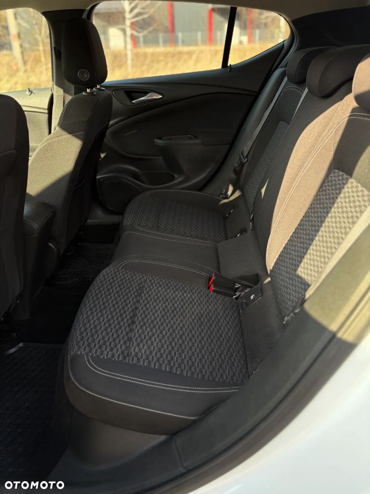 Opel Astra 1.6 CDTI DPF ecoFLEX Start/Stop Edition - 9