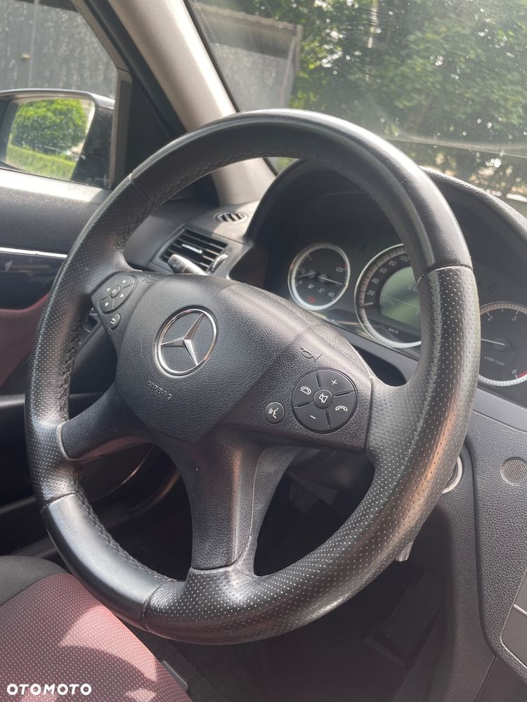 Mercedes-Benz Klasa C 200 CDI BlueEff Avantgarde - 34