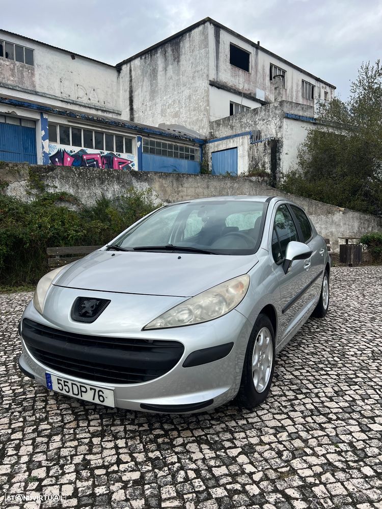 Peugeot 207 1.4 HDi Urban - 1