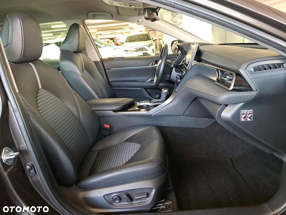 Toyota Camry 2.5 Hybrid Prestige CVT - 16