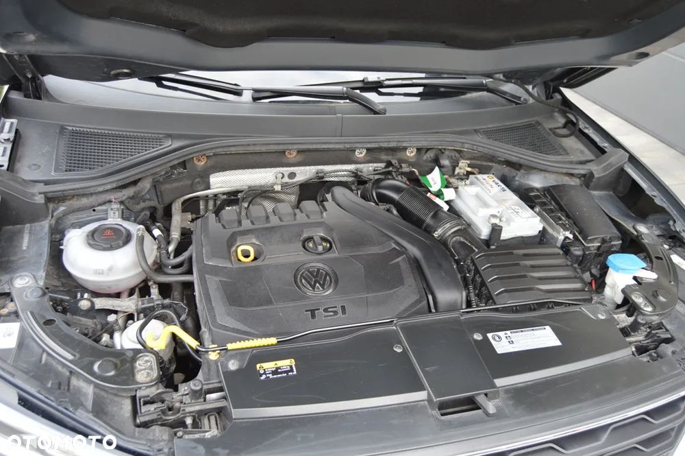 Volkswagen T-Roc - 19