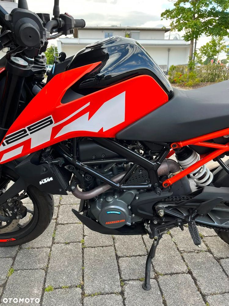 KTM Duke 125 - 8