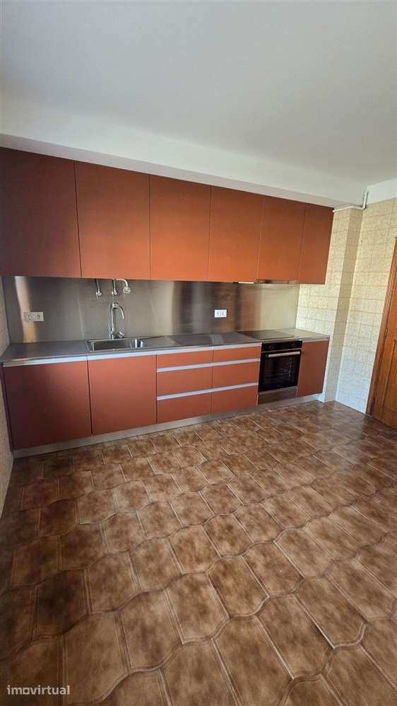 APARTAMENTO T3 NO CENTRO DA PÓVOA DE VARZIM - Grande imagem: 3/17