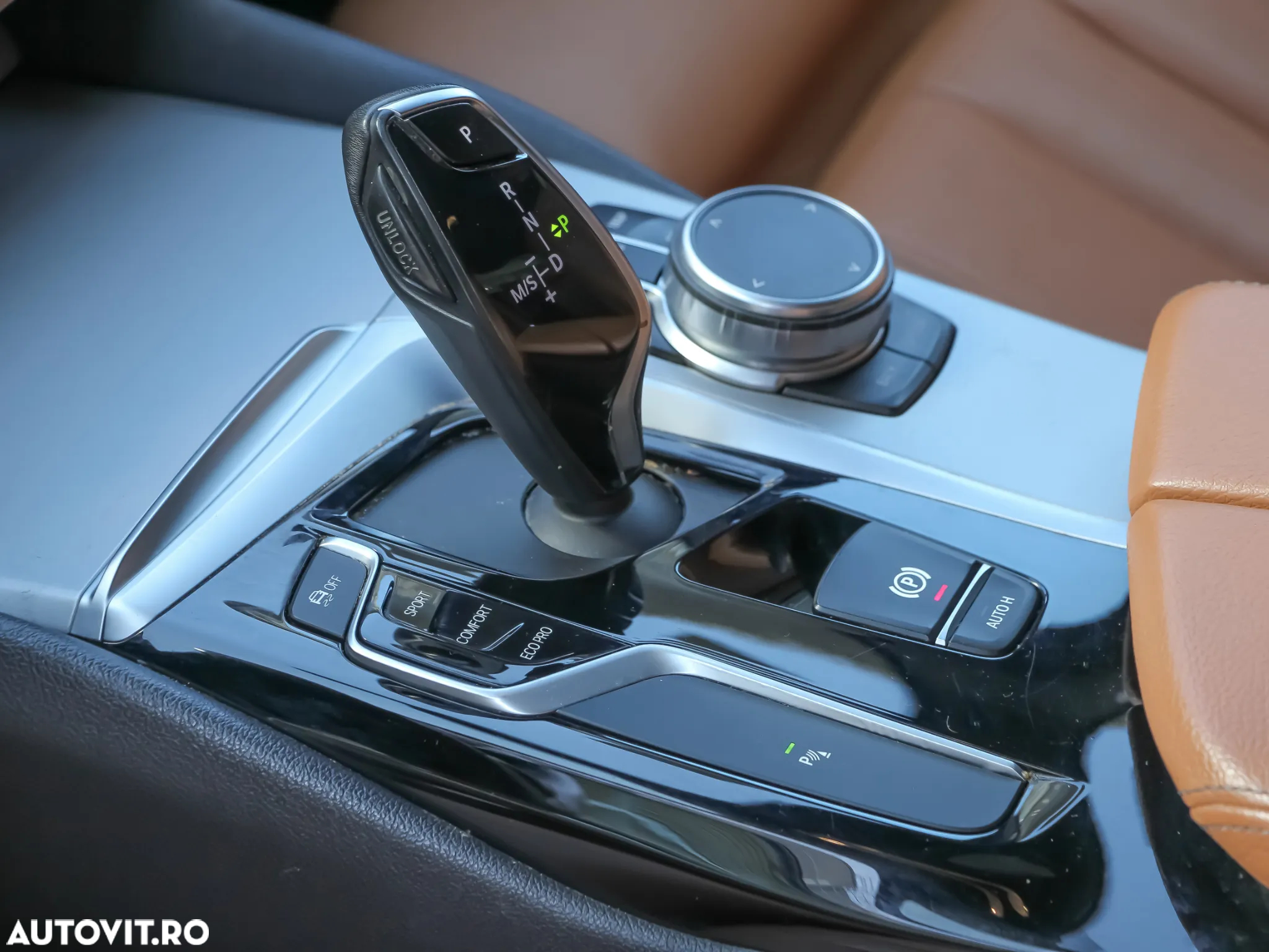 BMW Seria 5 520i AT - 16