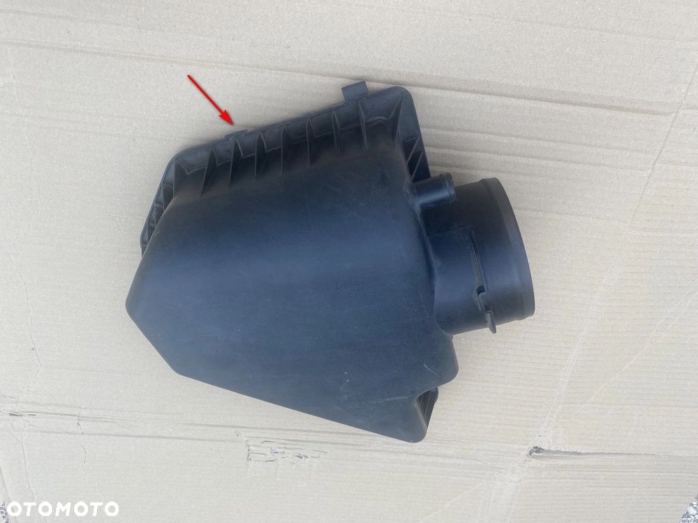 OBUDOWA FILTRA POWIETRZA CHRYSLER TOWN&COUNTRY DODGE CARAVAN 3,6 - 3