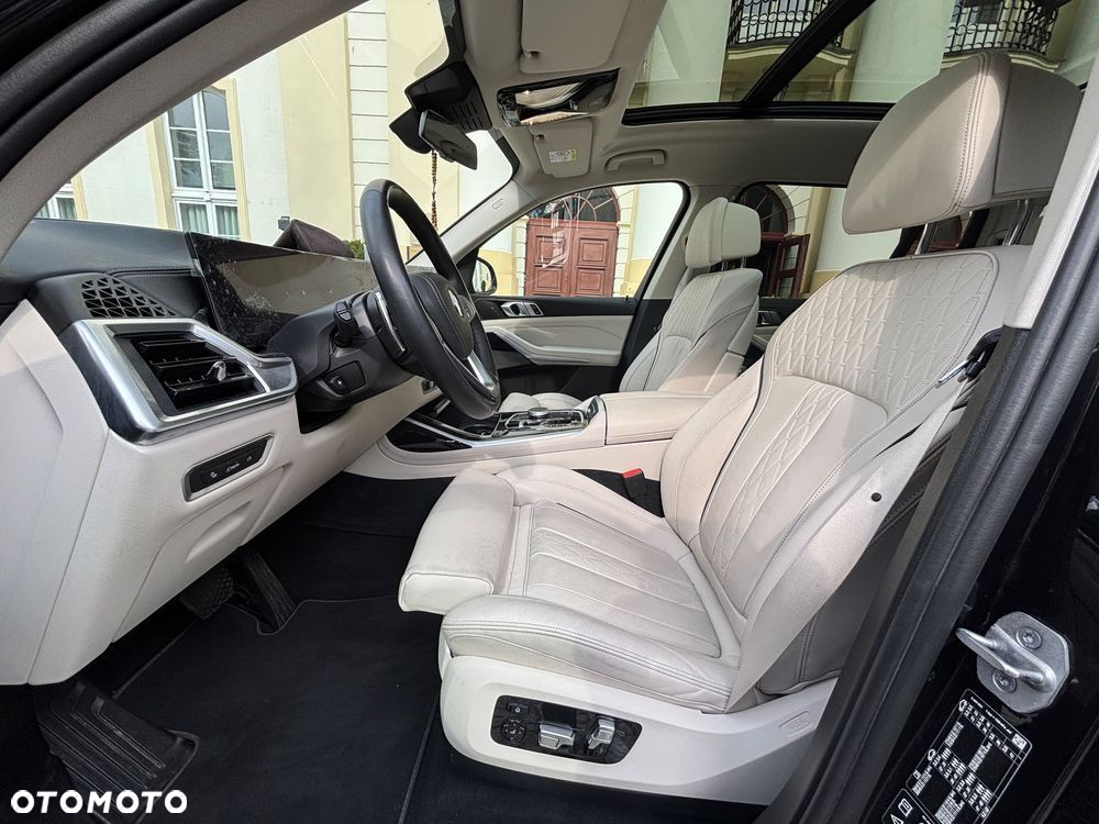 BMW X7 - 9