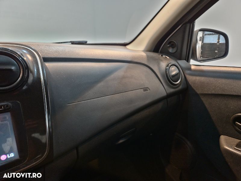 Dacia Sandero - 25