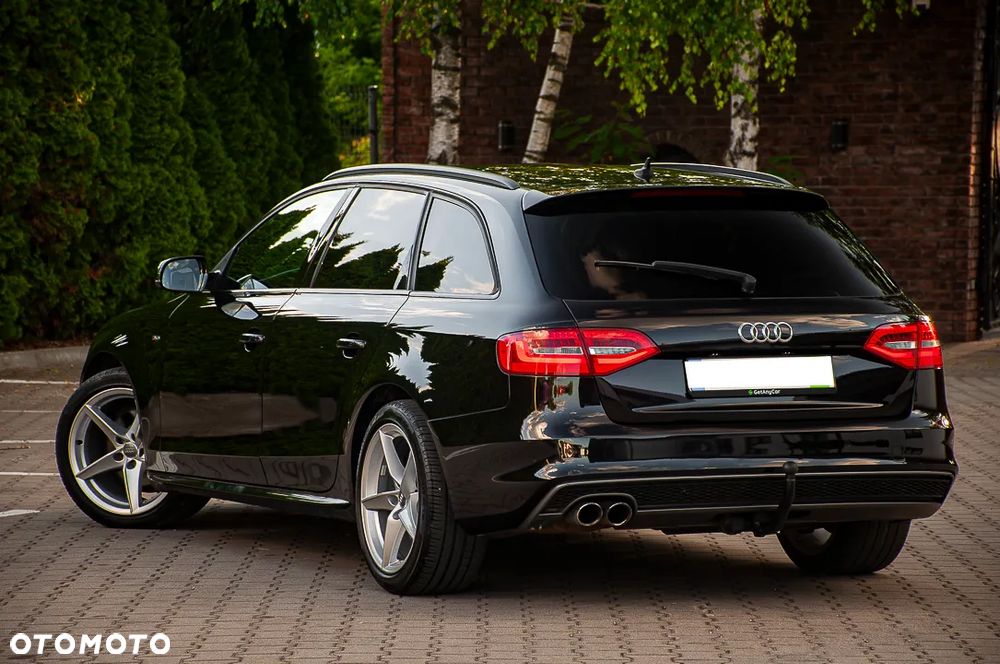 Audi A4 Avant 2.0 TDI DPF quattro S tronic S line Sportpaket - 12