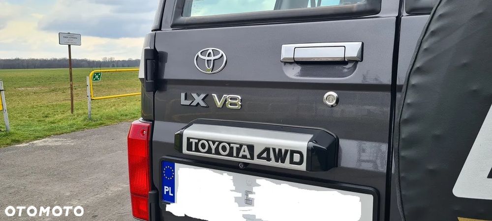Toyota Land Cruiser - 3