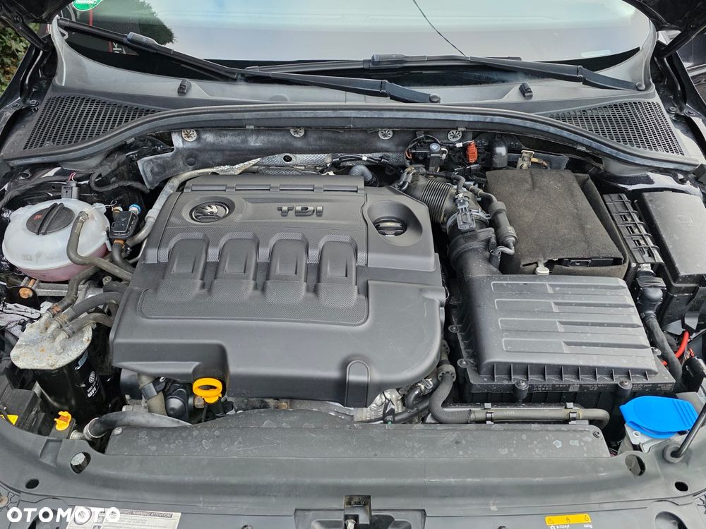 Skoda Octavia 1.6 TDI DSG Premium Edition - 31