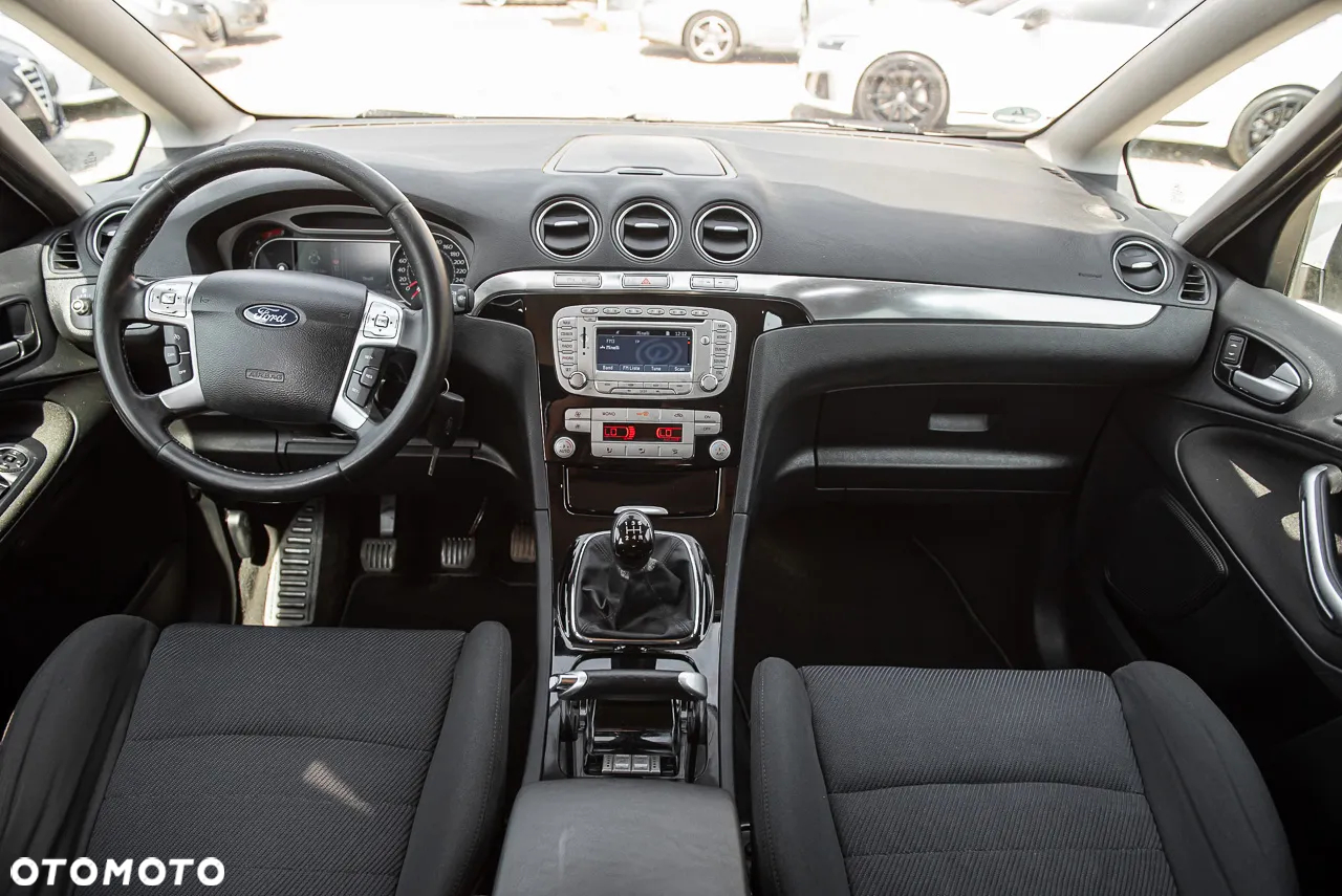 Ford S-Max 2.0 FF Titanium - 22
