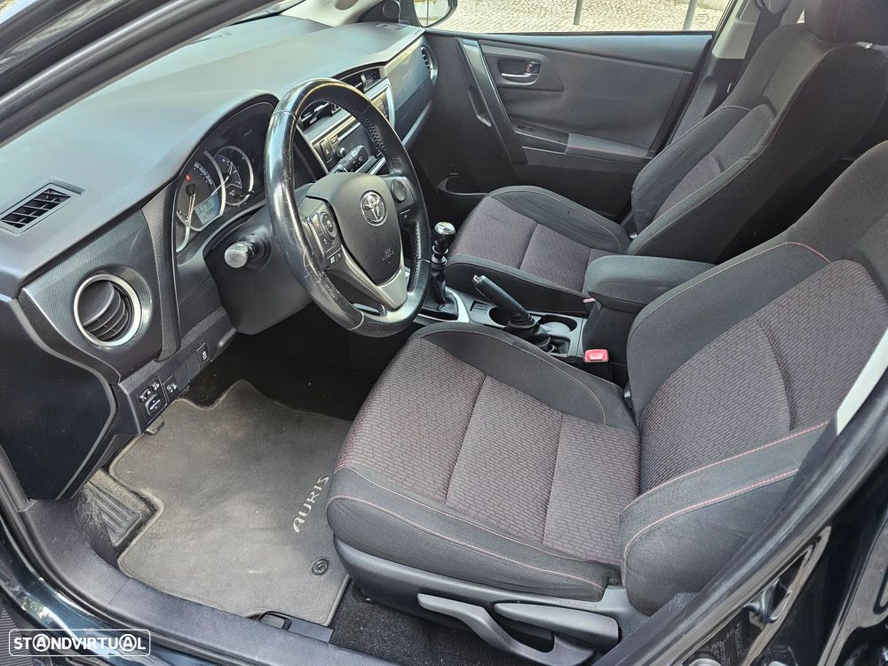 Toyota Auris 1.4 D-4D Comfort+Navi - 9