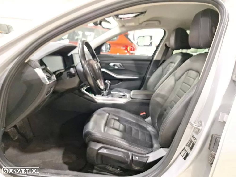 BMW 318 d Touring Luxury Line - 6