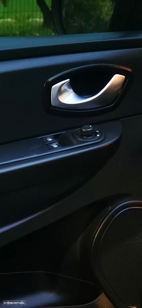 Renault Clio Sport Tourer 1.5 dCi Luxe - 8