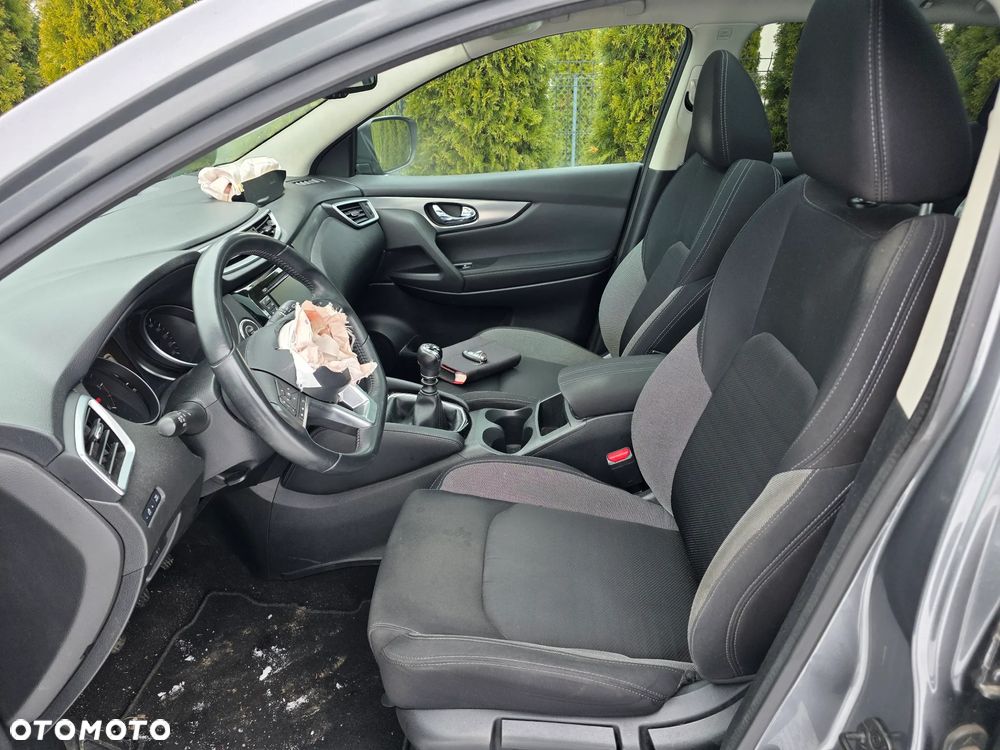 Nissan Qashqai 1.5 dCi N-Connecta - 17