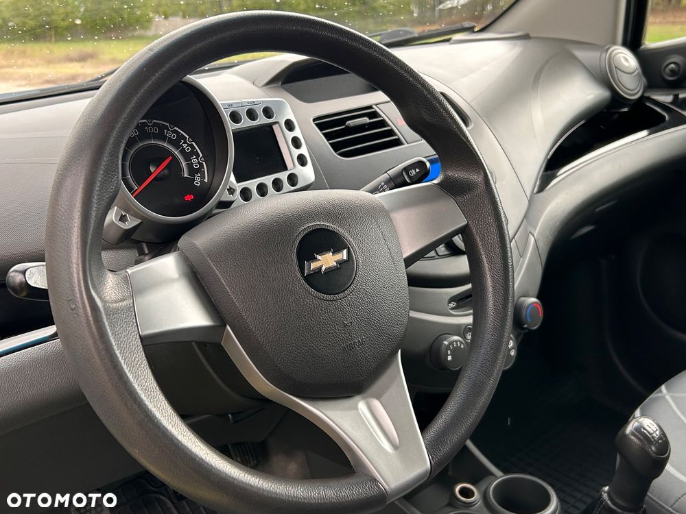 Chevrolet Spark 1.0 - 17