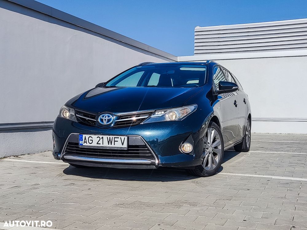 Toyota Auris 1.8 L VVT-i Sol+ - 2