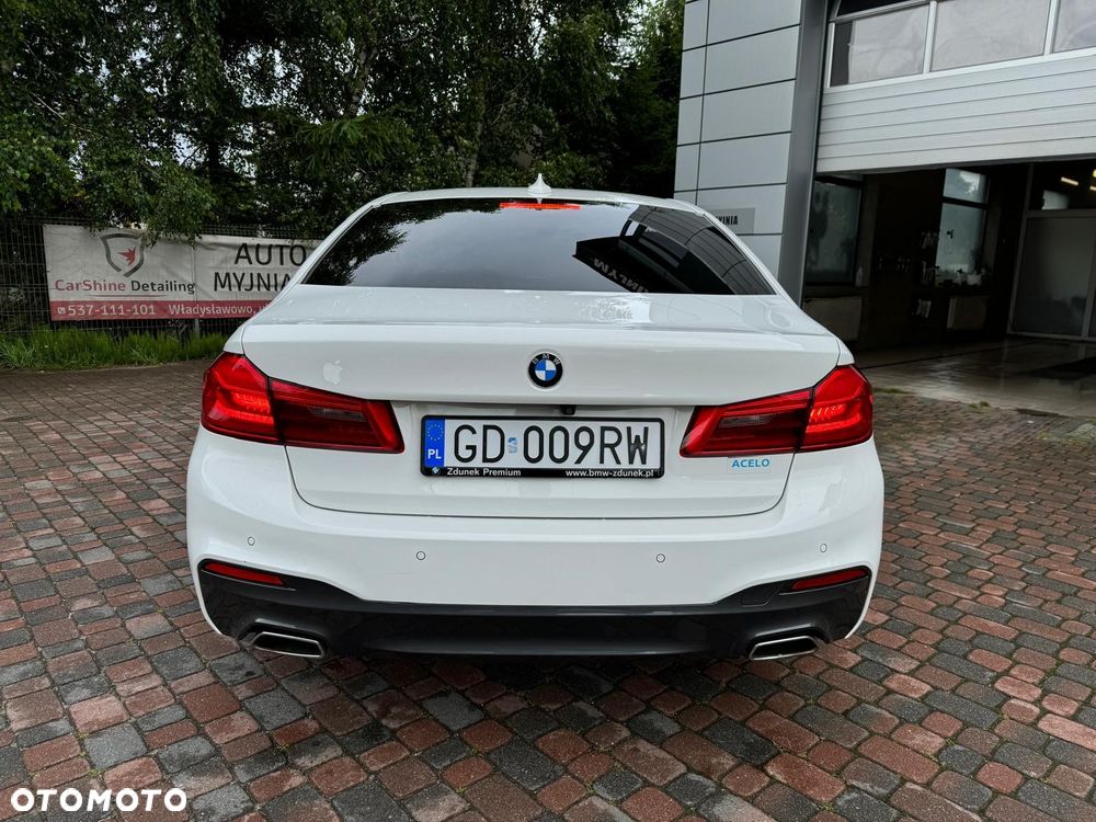 BMW Seria 5 518d M Sport - 3