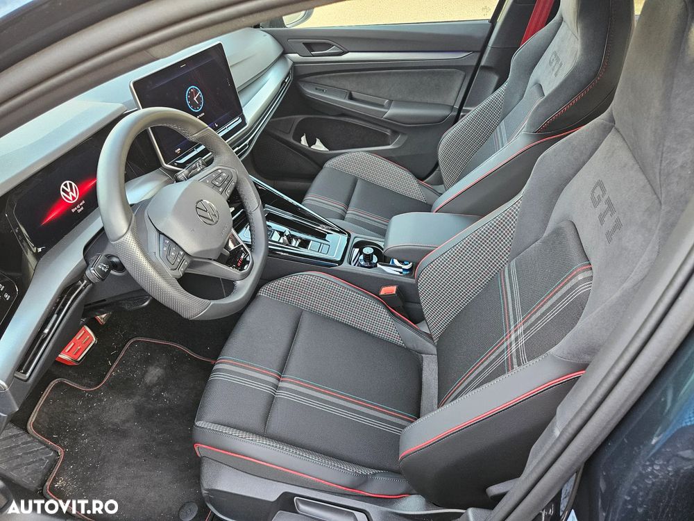 Volkswagen Golf 2026 photo 5