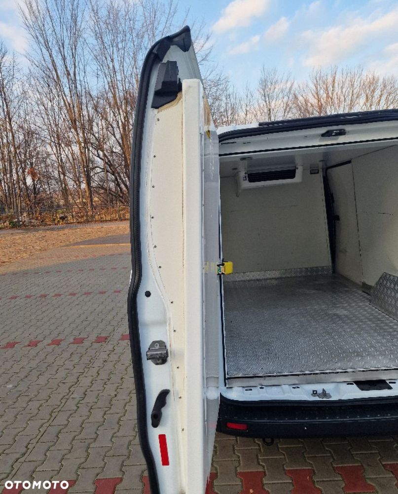 Ford Transit Custom - 32