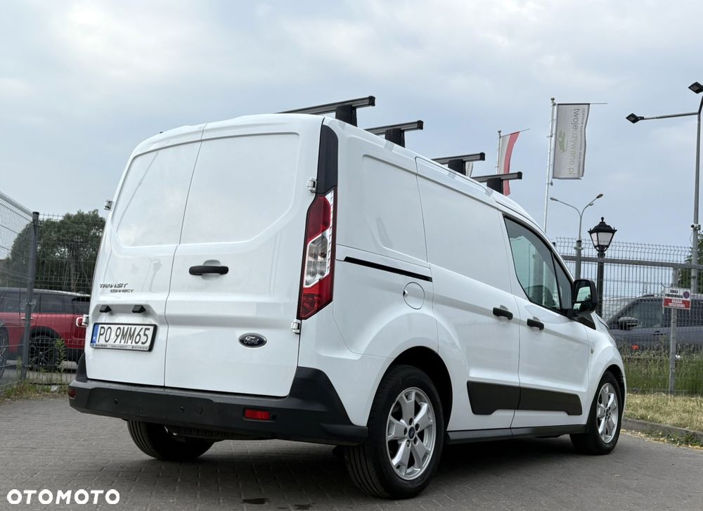 Ford Transit Connect - 8