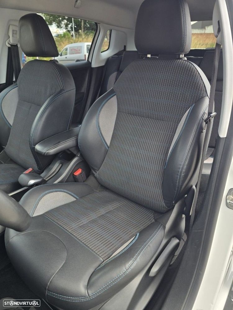 Peugeot 2008 1.2 PureTech Allure - 15