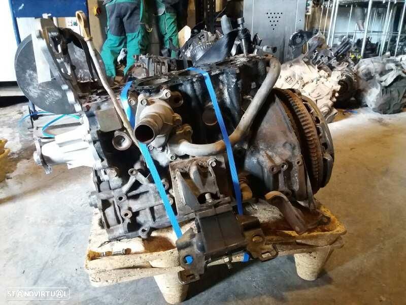 BLOCO DO MOTOR NISSAN ALMERA - 1