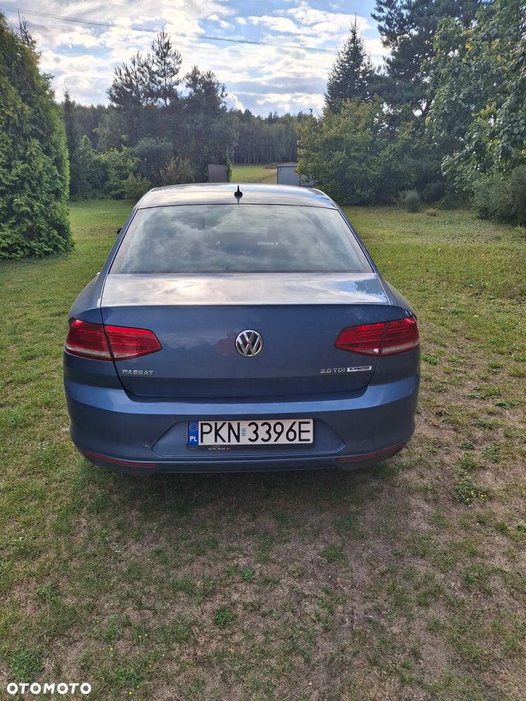 Volkswagen Passat 2.0 TDI SCR Comfortline - 4