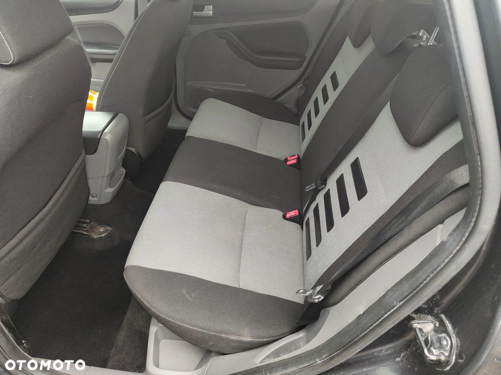 Ford Focus - 9