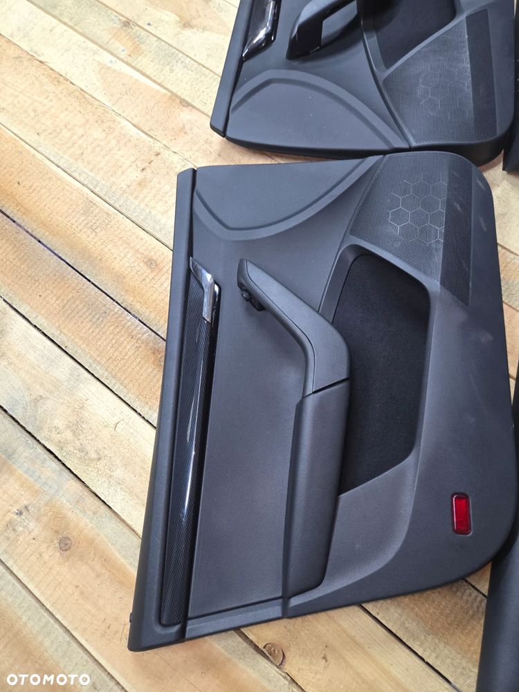 SKODA OCTAVIA III RS VRS  ZESTAW  BOCZKÓW SKÓRA - 8